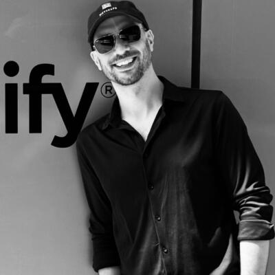 Kitti's client, Alex Lister, founder of the Orbit Diner Collective.
